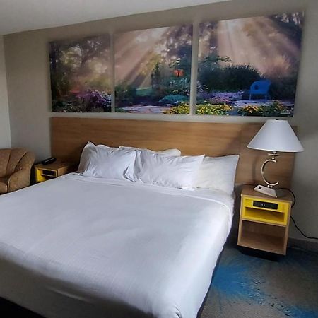 Days Inn By Wyndham Willmar Dış mekan fotoğraf