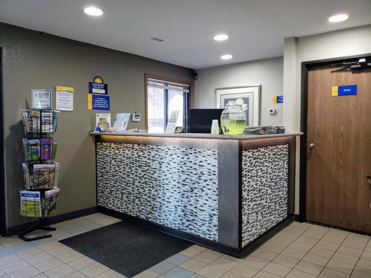 Days Inn By Wyndham Willmar Dış mekan fotoğraf